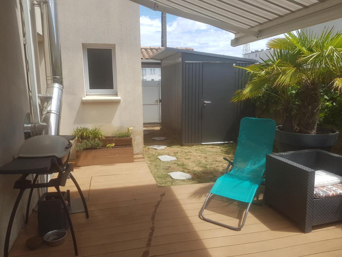 Joli Appartement 50 M2 Classe 3 Etoiles Avec Terrasse Et Jardin La Rochelle  Bagian luar foto