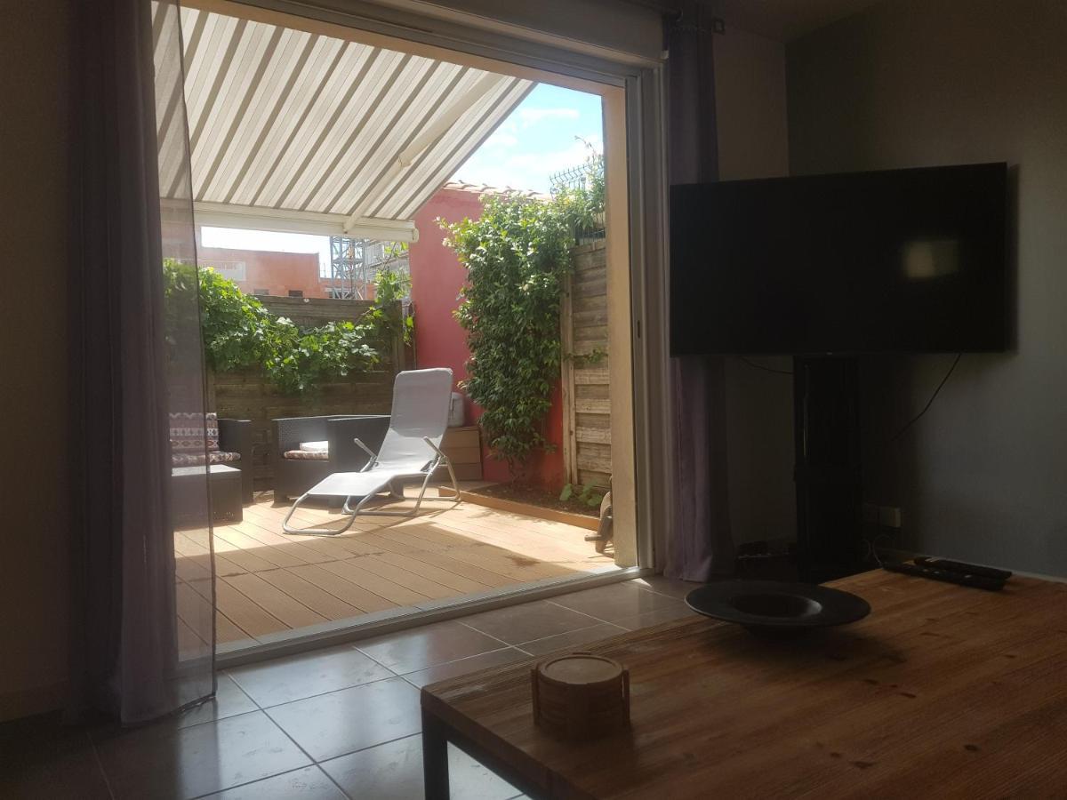 Joli Appartement 50 M2 Classe 3 Etoiles Avec Terrasse Et Jardin La Rochelle  Bagian luar foto